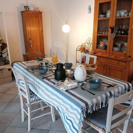 Chambre D'Hotes Esprit De Famille Landreville Esterno foto