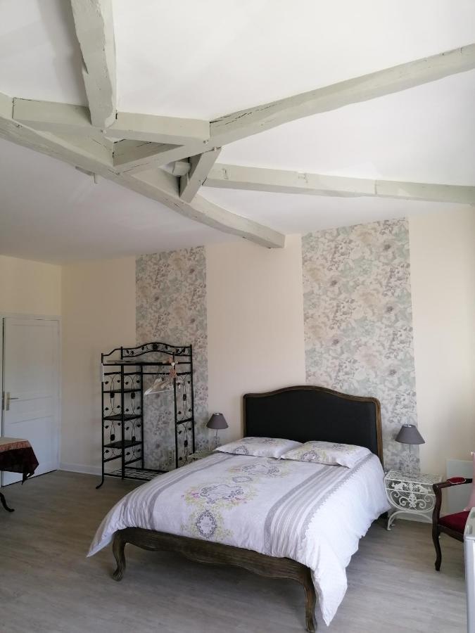 Chambre D'Hotes Esprit De Famille Landreville Esterno foto
